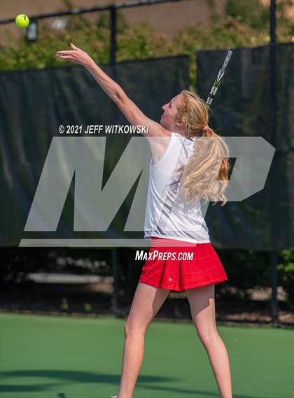 Thumbnail 1 in NCHSAA 3A Mid-East Regionals - Doubles photogallery.