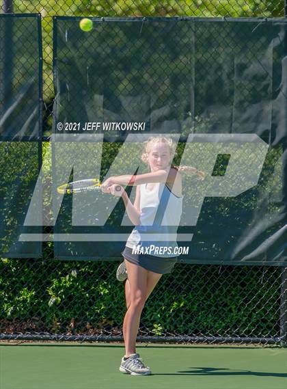 Thumbnail 1 in NCHSAA 3A Mid-East Regionals - Doubles photogallery.