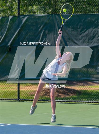 Thumbnail 1 in NCHSAA 3A Mid-East Regionals - Doubles photogallery.