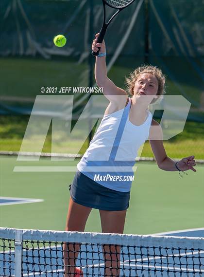 Thumbnail 1 in NCHSAA 3A Mid-East Regionals - Doubles photogallery.