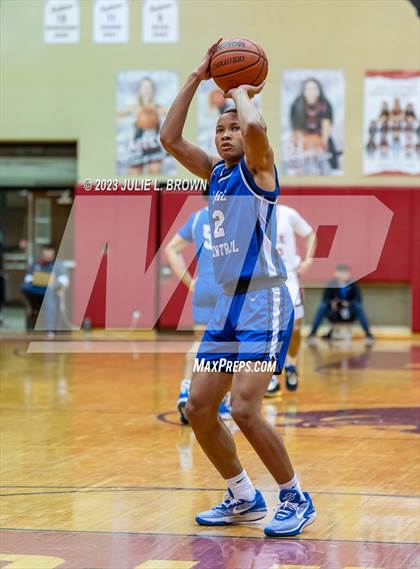 Thumbnail 1 in Pike vs Lake Central (Paul Loggan Memorial Invitational) photogallery.