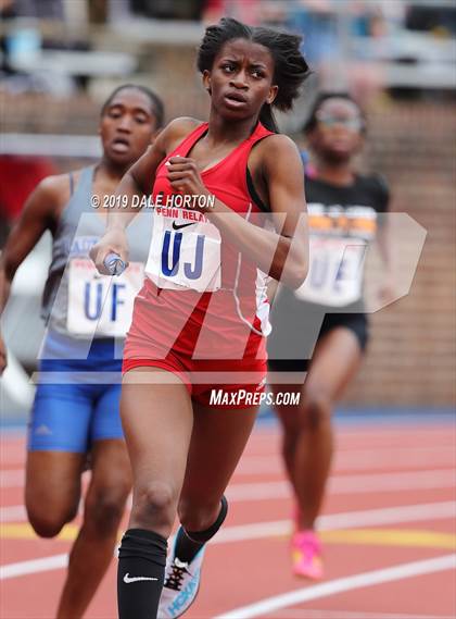 Thumbnail 1 in Penn Relays (Girls 4 x 400) photogallery.