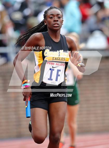 Thumbnail 3 in Penn Relays (Girls 4 x 400) photogallery.