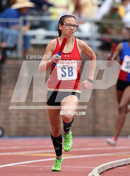 Thumbnail 3 in Penn Relays (Girls 4 x 400) photogallery.