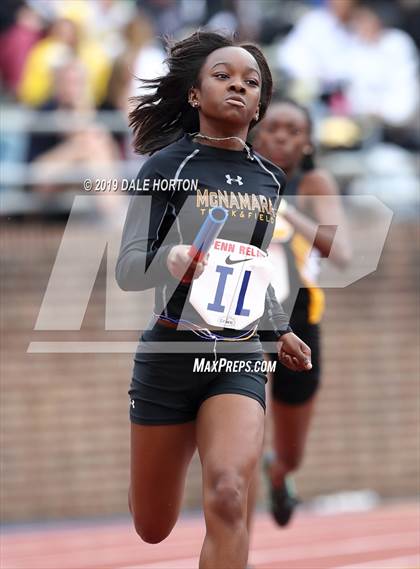 Thumbnail 2 in Penn Relays (Girls 4 x 400) photogallery.