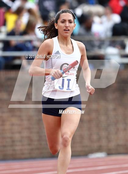 Thumbnail 2 in Penn Relays (Girls 4 x 400) photogallery.