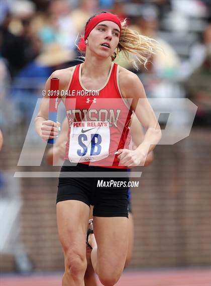 Thumbnail 3 in Penn Relays (Girls 4 x 400) photogallery.