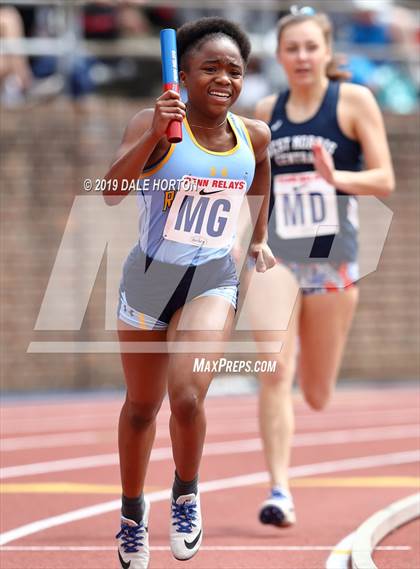 Thumbnail 1 in Penn Relays (Girls 4 x 400) photogallery.