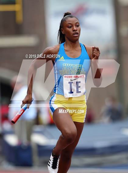 Thumbnail 2 in Penn Relays (Girls 4 x 400) photogallery.