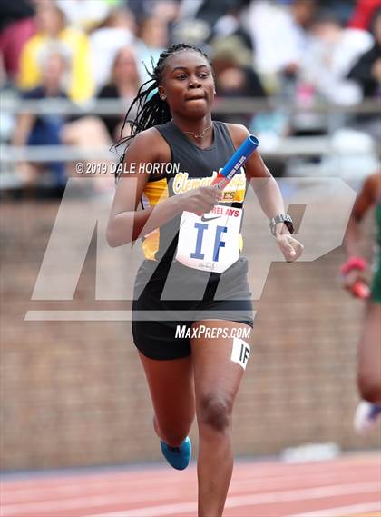 Thumbnail 1 in Penn Relays (Girls 4 x 400) photogallery.