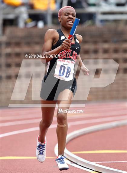 Thumbnail 1 in Penn Relays (Girls 4 x 400) photogallery.