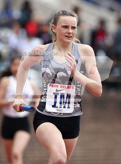 Thumbnail 1 in Penn Relays (Girls 4 x 400) photogallery.