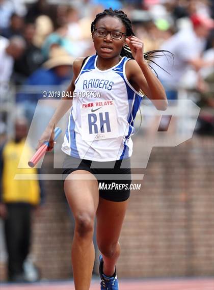 Thumbnail 1 in Penn Relays (Girls 4 x 400) photogallery.