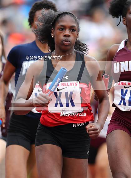 Thumbnail 1 in Penn Relays (Girls 4 x 400) photogallery.