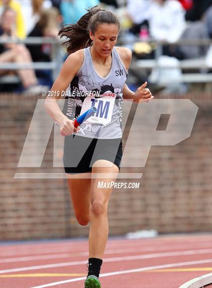 Thumbnail 1 in Penn Relays (Girls 4 x 400) photogallery.