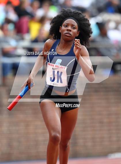 Thumbnail 3 in Penn Relays (Girls 4 x 400) photogallery.