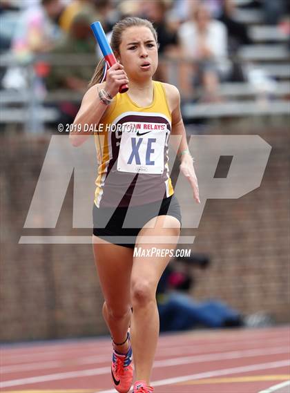Thumbnail 3 in Penn Relays (Girls 4 x 400) photogallery.