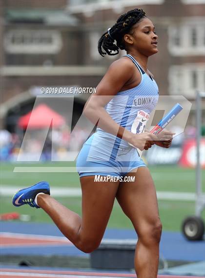 Thumbnail 2 in Penn Relays (Girls 4 x 400) photogallery.