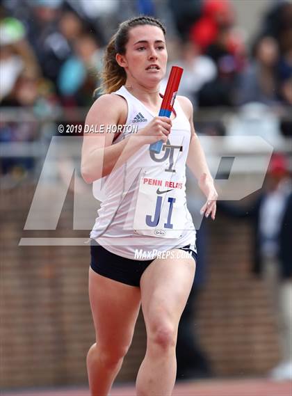 Thumbnail 1 in Penn Relays (Girls 4 x 400) photogallery.