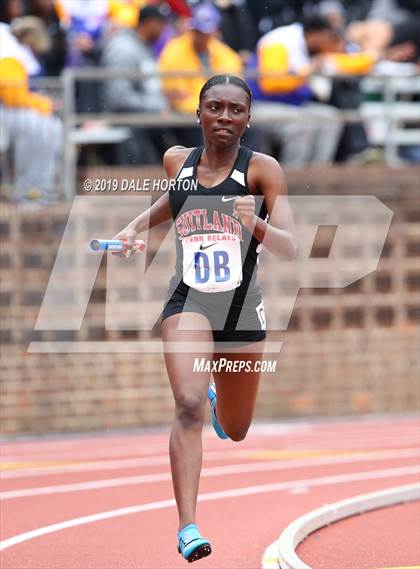 Thumbnail 2 in Penn Relays (Girls 4 x 400) photogallery.