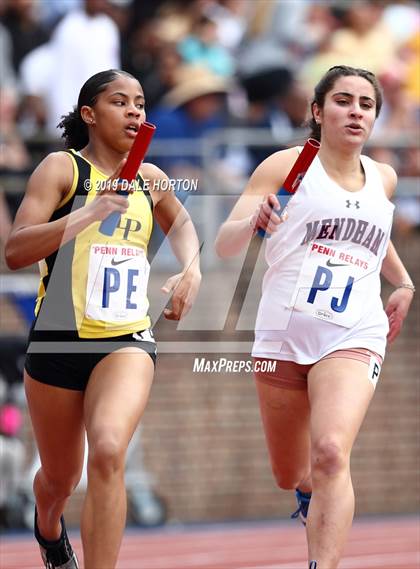 Thumbnail 2 in Penn Relays (Girls 4 x 400) photogallery.