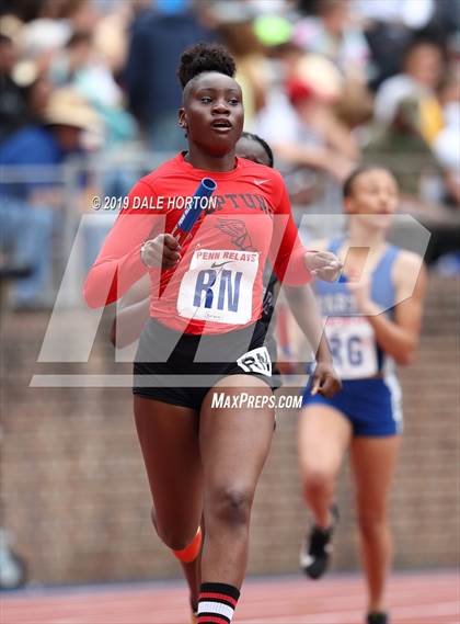 Thumbnail 1 in Penn Relays (Girls 4 x 400) photogallery.