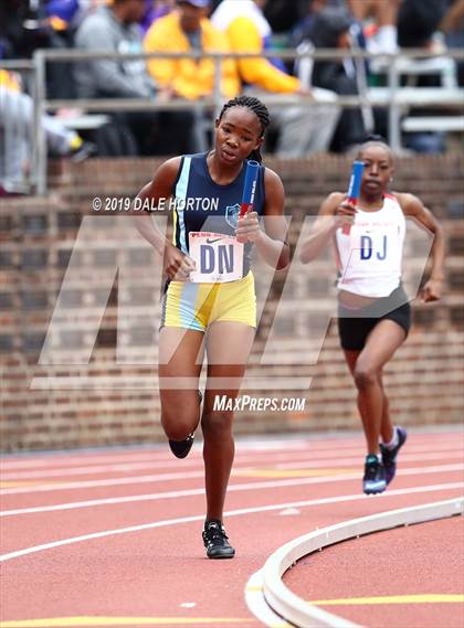 Thumbnail 1 in Penn Relays (Girls 4 x 400) photogallery.