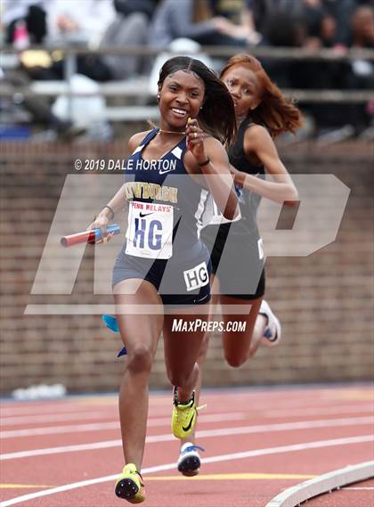 Thumbnail 2 in Penn Relays (Girls 4 x 400) photogallery.