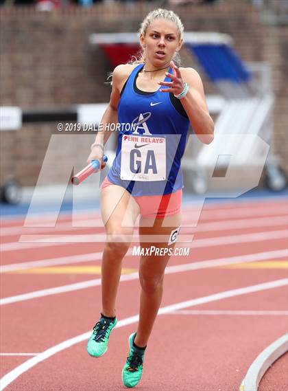 Thumbnail 2 in Penn Relays (Girls 4 x 400) photogallery.