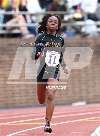 Thumbnail 1 in Penn Relays (Girls 4 x 400) photogallery.