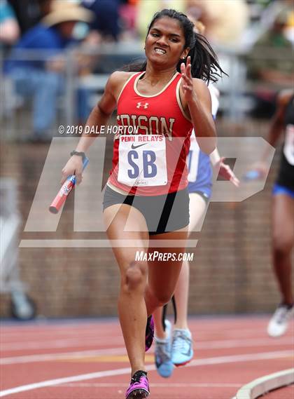 Thumbnail 3 in Penn Relays (Girls 4 x 400) photogallery.