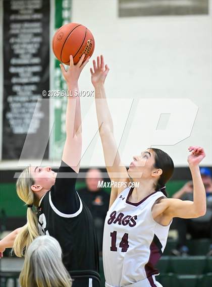 Thumbnail 2 in Upper St. Clair @ Garnet Valley (PIAA 6A Semifinal) photogallery.