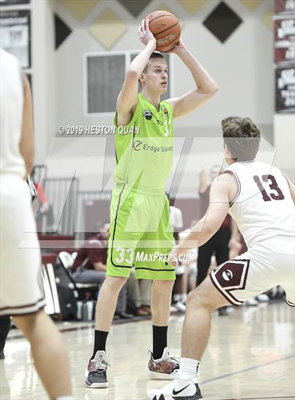 Thumbnail 2 in Mercer Island vs. Urspring -Germany (Rancho Mirage Holiday Invitational) photogallery.