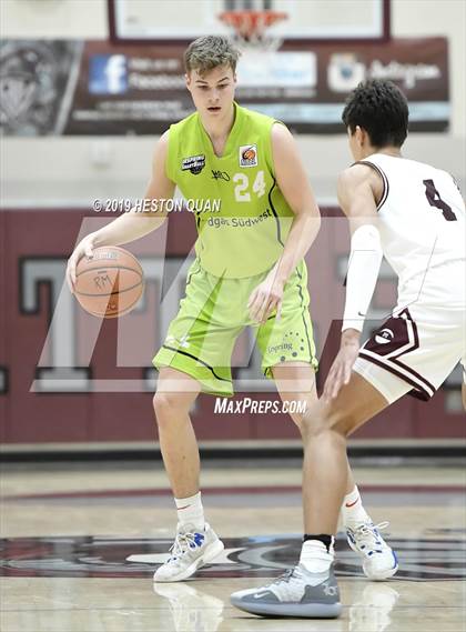 Thumbnail 3 in Mercer Island vs. Urspring -Germany (Rancho Mirage Holiday Invitational) photogallery.