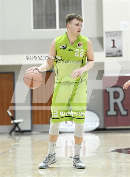 Thumbnail 2 in Mercer Island vs. Urspring -Germany (Rancho Mirage Holiday Invitational) photogallery.