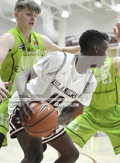 Thumbnail 2 in Mercer Island vs. Urspring -Germany (Rancho Mirage Holiday Invitational) photogallery.