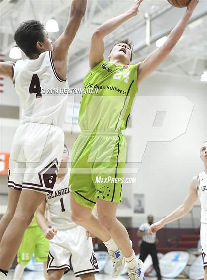 Thumbnail 1 in Mercer Island vs. Urspring -Germany (Rancho Mirage Holiday Invitational) photogallery.