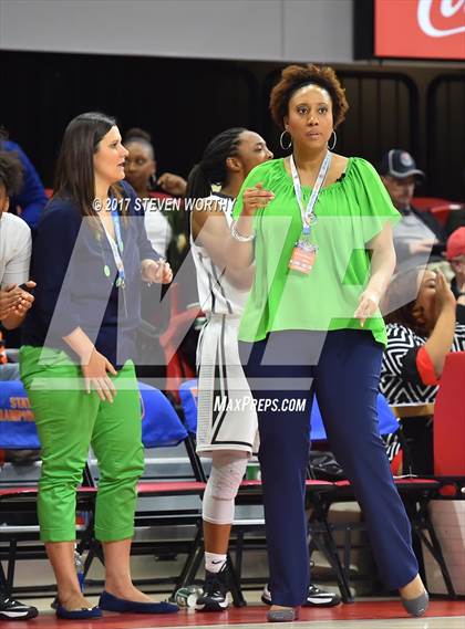Thumbnail 3 in Northwest Guilford vs. Southeast Raleigh (NCHSAA 4A Final) photogallery.
