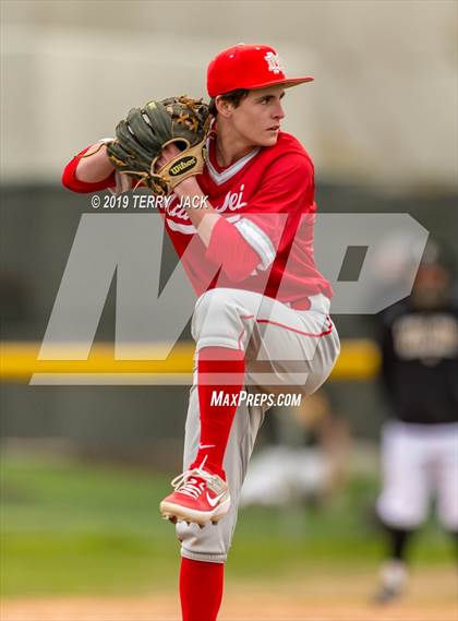 Thumbnail 2 in Mater Dei @ Foothill  photogallery.