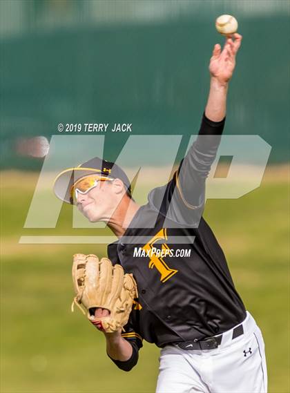 Thumbnail 3 in Mater Dei @ Foothill  photogallery.