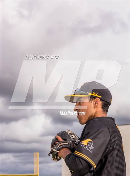 Thumbnail 1 in Mater Dei @ Foothill  photogallery.