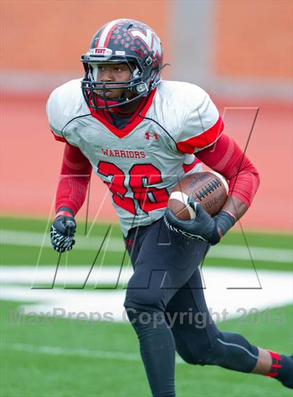 Thumbnail 2 in Brennan vs. Victoria West (UIL 4A D1 Regional Playoffs) photogallery.