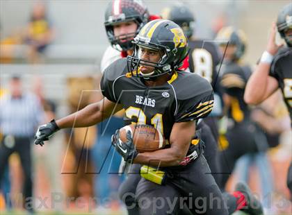 Thumbnail 3 in Brennan vs. Victoria West (UIL 4A D1 Regional Playoffs) photogallery.