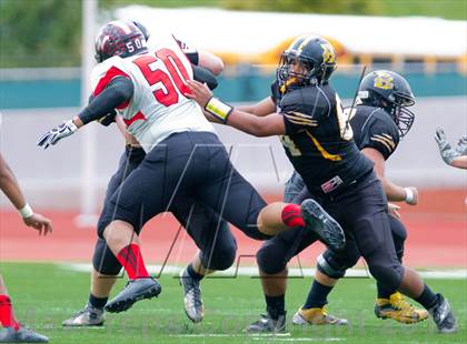 Thumbnail 2 in Brennan vs. Victoria West (UIL 4A D1 Regional Playoffs) photogallery.