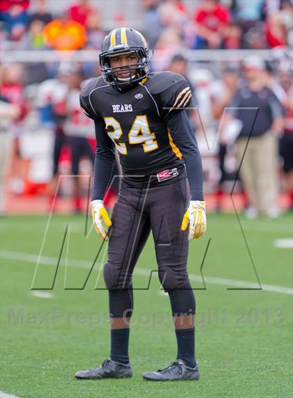 Thumbnail 1 in Brennan vs. Victoria West (UIL 4A D1 Regional Playoffs) photogallery.