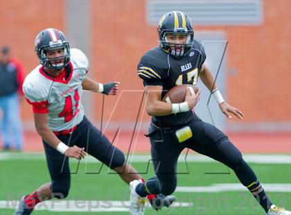Thumbnail 3 in Brennan vs. Victoria West (UIL 4A D1 Regional Playoffs) photogallery.
