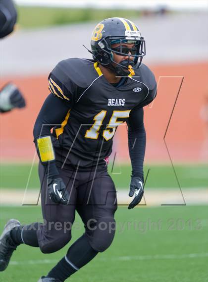 Thumbnail 1 in Brennan vs. Victoria West (UIL 4A D1 Regional Playoffs) photogallery.