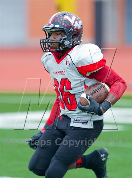Thumbnail 3 in Brennan vs. Victoria West (UIL 4A D1 Regional Playoffs) photogallery.