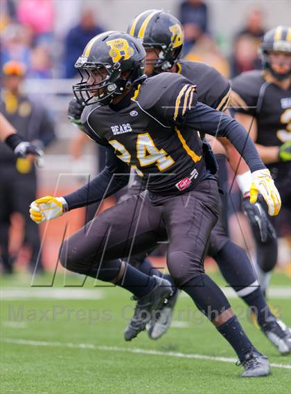Thumbnail 2 in Brennan vs. Victoria West (UIL 4A D1 Regional Playoffs) photogallery.