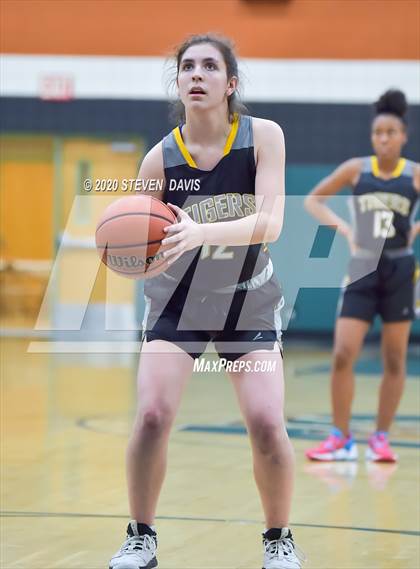 Thumbnail 2 in Gilbert vs Campo Verde photogallery.